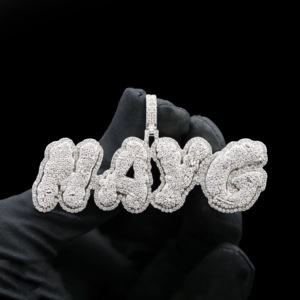 Pendentif Hip-Hop pour Homme en Alliage Plaqué Or avec Diamants Glacés Personnalisés - Product Image 3