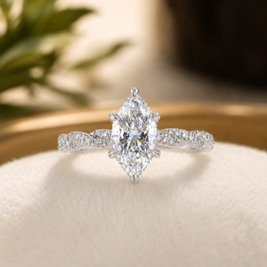 Anillo de Compromiso de Lujo de Oro Sólido de 10K con Halo Oculto, Elegante Anillo de Moissanita con Forma de Marquesa para Mujer, 6 Puntas - Product Image 3