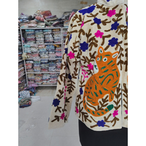 เสื้อแจ็คเก็ตซาฟารีผ้าฝ้ายปักมือสำหรับผู้หญิง คอจีน แขนยาว ลายสัตว์ สไตล์ชาติพันธุ์ ของขวัญสำหรับเธอ - Product Image 4