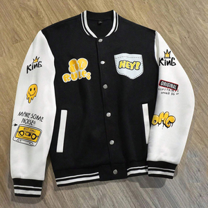 Veste bomber pour homme en cuir PU noir avec imprimé patchwork de lettres graffiti, design tendance, streetwear, veste de baseball - Product Image 1
