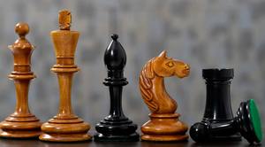 Piezas de ajedrez con peso estilo Botvinnik de la era soviética de Antonio Fabiano de 1933, en ébano y madera de boj antiguo, altura del rey de 3.8 cm, al mejor precio. - Product Image 2