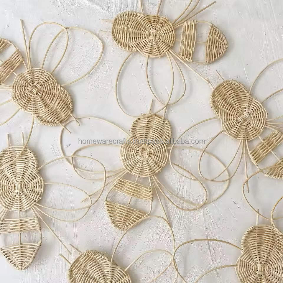 มีสีสัน