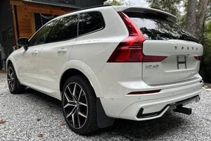 OFERTA ESPECIAL: VOLVO XC60 T8 POLE-STAR ENGINEERED EXTENDED RANGE 2022, IMPECABLE, CON VOLANTE A LA IZQUIERDA/DERECHA, HÍBRIDO ENCHUFABLE DE 455 HP Y TRACCIÓN EN LAS CUATRO RUEDAS - Product Image 4