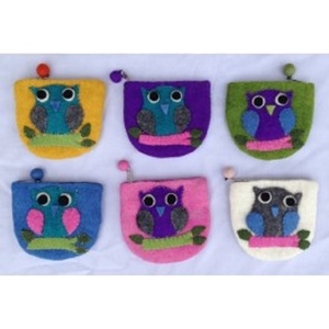 Bolso de Fieltro Creativo con Cremallera Bordada para Mujer, con Correa de Cadena y Forro 100% Algodón, Ecológico para Uso Diario - Product Image 2