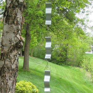 Cadena de Lluvia Metálica Moderna con Diseño de Ondas, Decoración Minimalista para Exteriores y Drenaje - Product Image 1