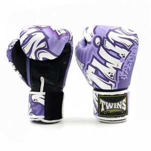 Guantes de Boxeo Blancos Personalizados de Última Generación y Alta Calidad, de Cuero Auténtico con Cordones, para Entrenamiento y Sparring de MMA y Muay Thai - Product Image 3