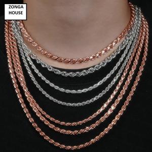 Collar de Moissanita de Lujo con Diseño de Cruz en Plata de Ley S925, con Cadena de Cuerda Chapada en Oro/Plata, Tamaño Personalizado en mm - Product Image 1