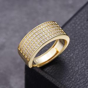 Anillo de lujo para hombre de plata 925 con diamantes cultivados en laboratorio, diseño de varias filas de piedras y banda ancha, para compradores mayoristas de joyería. - Product Image 1