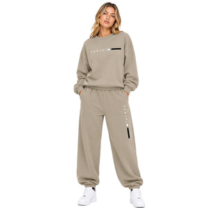Conjunto de Sudadera Gruesa y Pantalones Jogger con Puños Elásticos para Mujer al por Mayor, Sudadera con Capucha a Juego, Cuello Redondo, Ropa Deportiva Personalizada OEM - Product Image 1
