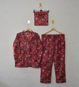 Ensemble de pyjama en coton imprimé à la main, élégant et luxueux, collection 2026, chemise classique à boutons, confortable et élastique - Product Image 1
