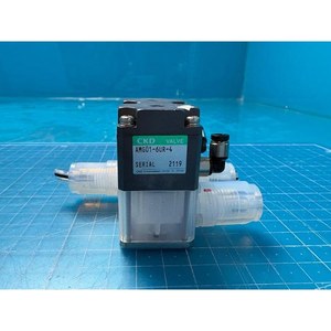 Válvula Química Operada por Aire CKD AMG01-6UR-4, Usada como Pieza de Repuesto para Equipos Legacy Semiconductor - Product Image 6