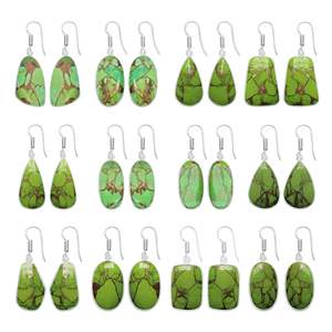 Pendientes de Piedra Turquesa Verde Natural de Diseño Único, Irregulares, Chapados en Plata, Pendientes de Piedras Preciosas de Turquesa Verde de Lujo - Product Image 1