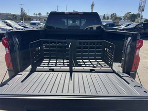 Chevrolet Silverado 1500 ZR2 Crew Cab 4WD 2024 Parfait, Volant à Gauche, Sièges en Cuir, Caméra Arrière - Product Image 2