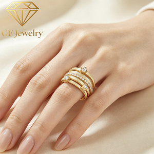 Bague large en or jaune 18 carats avec cinq rangées de diamants ronds cultivés en laboratoire, texture multi-bandes, bijou de cocktail de luxe, design personnalisé - Product Image 4
