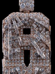 จี้ตัวอักษรประดับเพชรโมอิสซาไนต์ VVS สไตล์ฮิปฮอปสุดหรู ดีไซน์พิเศษ เงินแท้ 925 ประดับเพชรโมอิสซาไนต์ - Product Image 3