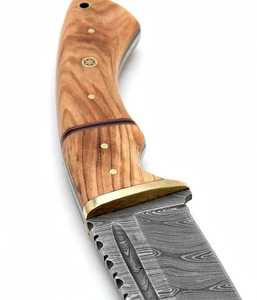Herramienta Artesanal de Acero de Damasco Forjado a Mano con Mango de Madera Natural - Product Image 2