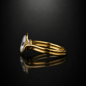 Bague de fiançailles solitaire sertie de diamants de laboratoire ovales de 4 carats, en or jaune 14K ou 18K, pour femmes - Product Image 3