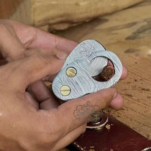 Cortador de Cigarros de Acero Inoxidable Hecho a Mano, con Mango de Cuerno de Búfalo, en Oferta - Product Image 6
