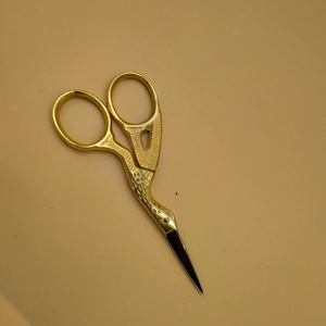 Tijeras de Maquillaje de Marca Privada Personalizadas, Tijeras de Belleza para Uñas y Cejas, Tijeras para Recortar el Vello de la Nariz - Product Image 3
