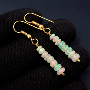 Boucles d'oreilles en perles d'opale éthiopienne multi-feu, or 14 carats, cadeau pour elle - Product Image 3