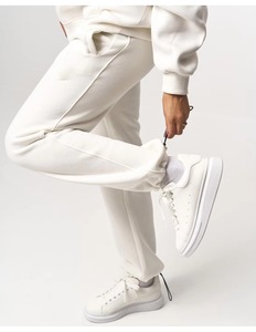 สินค้ามาใหม่ ชุดวอร์มผู้หญิงแบบมีซิปทรงโอเวอร์ไซส์ เสื้อมีฮู้ดทรงเข้ารูปและกางเกงจ็อกเกอร์ ชุดลำลองแฟชั่นฤดูใบไม้ผลิและฤดูใบไม้ร่วง - Product Image 4