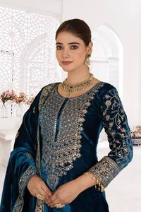 Surat Suit Pure Heavy Viscose Velvet Floor-Length Modern Kurta / <b>Kurti</b> Women Full Sleeve Heavy Embroidery Fancy Party Ready Wear - Product Image 4