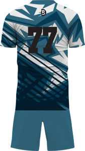 Conjunto de Jersey Deportivo Clásico Gris Personalizado, Pantalón Corto 100% Poliéster, Nueva Llegada, Uniformes de Fútbol con Logotipo Personalizado por Sublimación - Product Image 3