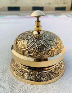 Campana de mesa de latón dorado para servicio en restaurantes y hoteles con construcción duradera y sonido claro. - Product Image 2
