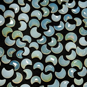 Opale blanche naturelle en forme de croissant de lune, pierre précieuse de 18 mm, lisse, sculptée à la main, cristal en vrac, prix de gros pour la fabrication de bijoux - Product Image 6