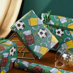 Mini Rotolo di Carta da Regalo per Birra da 17 Pollici x 16,5 Piedi per Compleanni Maschili - Include Set Decorativo per Feste con Birra, Birreria e Pallone da Football - Product Image 2
