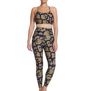 Conjunto de yoga con logo personalizado, hecho con material duradero, conjunto de yoga para mujer de calidad premium, conjunto de yoga transpirable para mujer - Product Image 4
