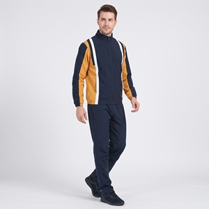 Ensemble de survêtement athlétique deux pièces pour homme avec veste zippée jaune moutarde et rayures bicolores blanches - Product Image 3
