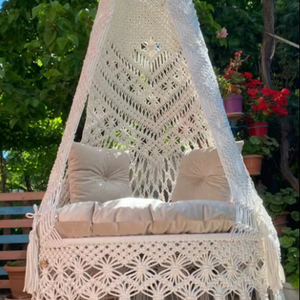 Balançoire double en macramé pour patio, Balançoire de patio, Balançoire en macramé, Balançoire suspendue en macramé, Chaise en macramé, Chaise hamac, Balançoire de jardin, Cadeau de pendaison de crémaillère - Product Image 1