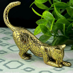 Decorative Metal Cat <b>Table</b> Centerpiece For Console <b>Table</b> And Dining <b>Table</b> With Unique Luxury Artistic Design - Product Image 1