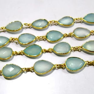 Chaîne de connecteurs à facettes en chalcédoine aqua naturelle, forme poire, style briolette - Product Image 4