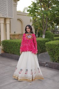Lehenga Choli et Chaniya Choli Gujarati les plus vendus pour la danse de Garba et Dandiya, disponibles à prix abordable - Product Image 4
