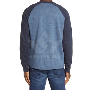 Camiseta de Manga Larga para Hombre, Cuello Redondo, Corte Regular, Color Azul Sólido, con Bloques de Color y Mangas Raglán - Product Image 6