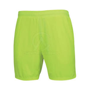 Camiseta y pantalones cortos de voleibol de alta calidad diseñados para proporcionar un estiramiento y una flexibilidad superiores para movimientos rápidos - Product Image 5