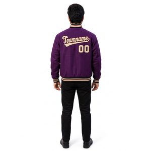 Veste varsity vintage sur mesure en gros avec doublure en polaire et patchs personnalisés, coupe classique pour les marques de streetwear américaines - Product Image 6