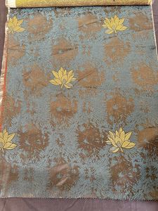 Tissu satin jacquard ultra doux 100% polyester Séchage rapide Respirant Fil métallique spécial Abaya Vin pour filles 9 PK 1323 Vêtements - Product Image 5