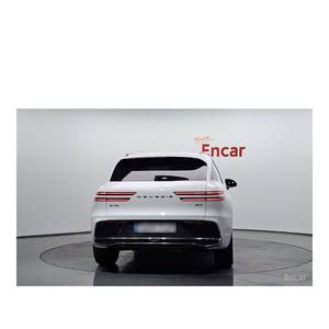 Genesis GV70 2.5T essence 2024, transmission intégrale, 10 898 km, conduite à gauche, boîte automatique, sièges en cuir, caméra de recul - Product Image 4