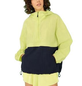 Vestes coupe-vent pour femmes de qualité supérieure avec logo personnalisé, en nylon imperméable froissé, vestes à fermeture éclair pour femmes, vêtements de rue pour femmes - Product Image 3