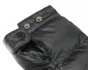 Chaqueta de Plumón Personalizada con Logotipo OEM de Alta Calidad, Chaqueta Gruesa con Capucha para Hombre, Chaqueta Bomber Brillante de Invierno Personalizada para Hombre - Product Image 4