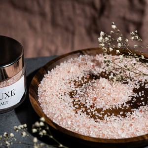 Sal de Baño Mineral del Himalaya Rosa Natural, Ecológica, Tallada, Moderna, Relajante, Terapia de Spa, Aromática, Desintoxicante para la Piel - Product Image 1