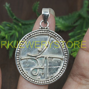 Colgante hecho a mano de plata de ley 925 con símbolo tribal abstracto, colgante redondo, joyería étnica minimalista, regalo para mujeres y hombres - Product Image 5