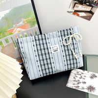 Nouvelle Trousse de Maquillage à Carreaux Grande Capacité Fraîche et Portable, Organisateur de Voyage, Pochette Intérieure pour Lotions et Pinceaux