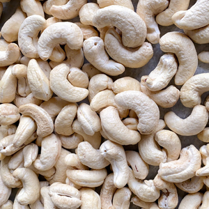 Noix de cajou brutes séchées de haute qualité en gros W180 du Vietnam exportées vers l'Asie, l'UE, le Moyen-Orient, Santiago - Product Image 1