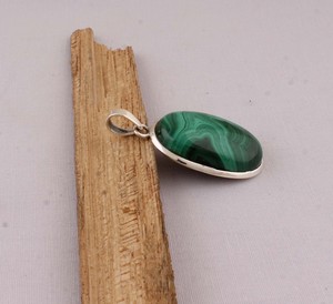 Vente en gros de pendentifs en malachite naturelle, argent sterling 925, grand ovale, pierre verte rayée, collier avec breloque, bijoux de haute qualité - Product Image 5