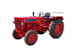 Tracteur utilitaire Mahindra 475 DI XP Plus 2WD 44 CV, conçu pour l'agriculture polyvalente et les opérations de transport lourd. - Product Image 4