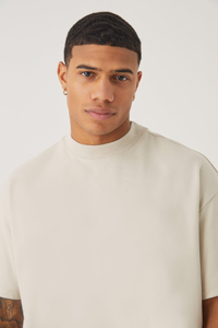 Camiseta de Cuello Redondo 100% Algodón para Hombre, Diseño Personalizado, Logotipo Impreso en la Parte Delantera, Antiencogimiento, Corte Largo y Holgado, Ecológica - Product Image 2
